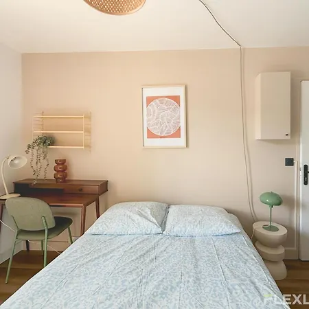 Apartment Charming 16m In 20 With Shared Terrace